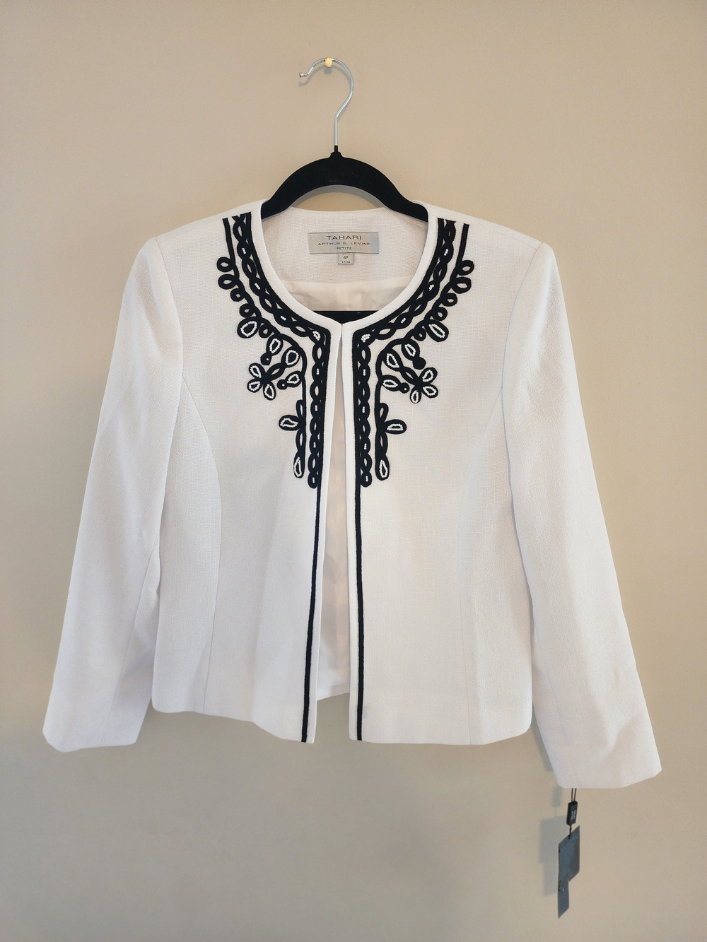 Tahari White Open-Front Jacket with Navy Embroidery